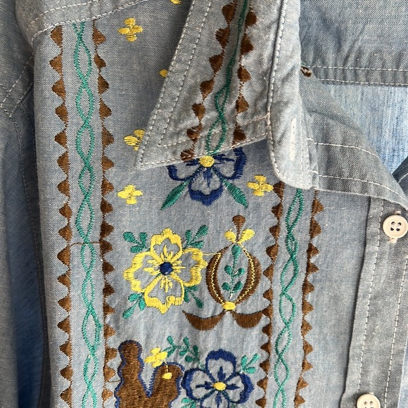 Cotton chambray embroidered tunic/blouse - Picture 2 of 6